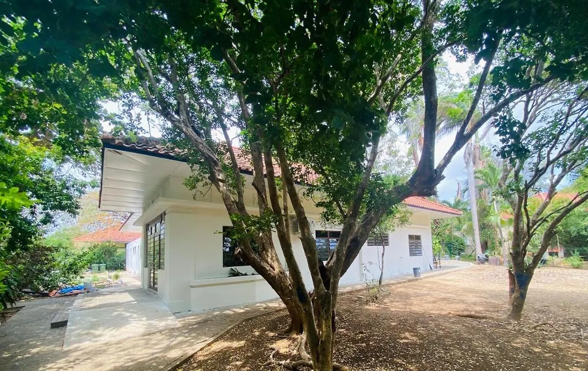 Hofi Di Komodo - Care Appartement - Willemstad